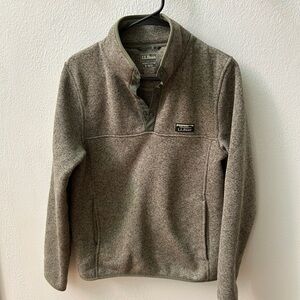 Men’s LL Bean size S fleece buttoned pullover